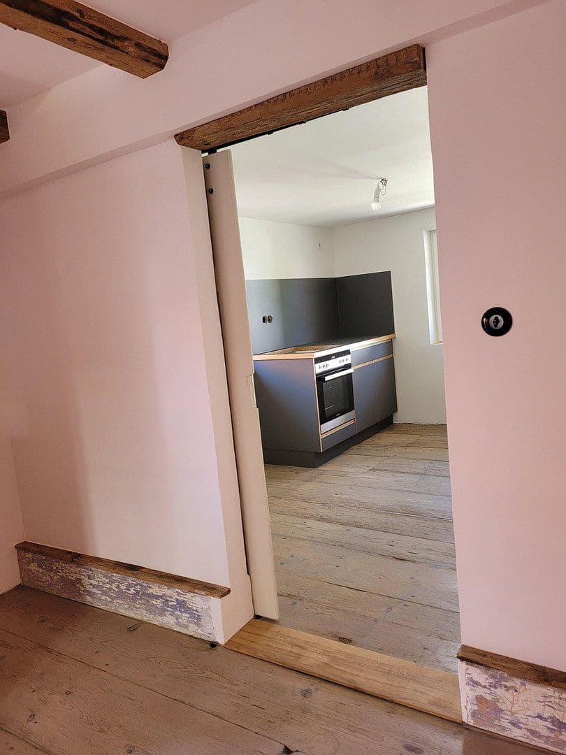 Prenájom bytu 4-izbový 60 m², Fuchstal / Leeder, Bavorsko Prenájom bytu 4-izbový 60 m², Fuchstal / Leeder, Bavorsko
