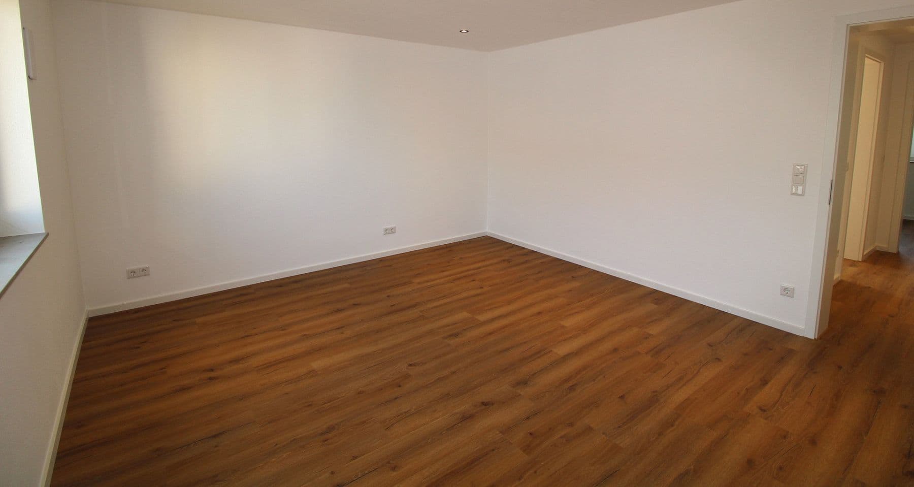 Prenájom bytu 4-izbový 117 m², Fasanenstr. 11, Manching, Bavorsko Prenájom bytu 4-izbový 117 m², Fasanenstr. 11, Manching, Bavorsko