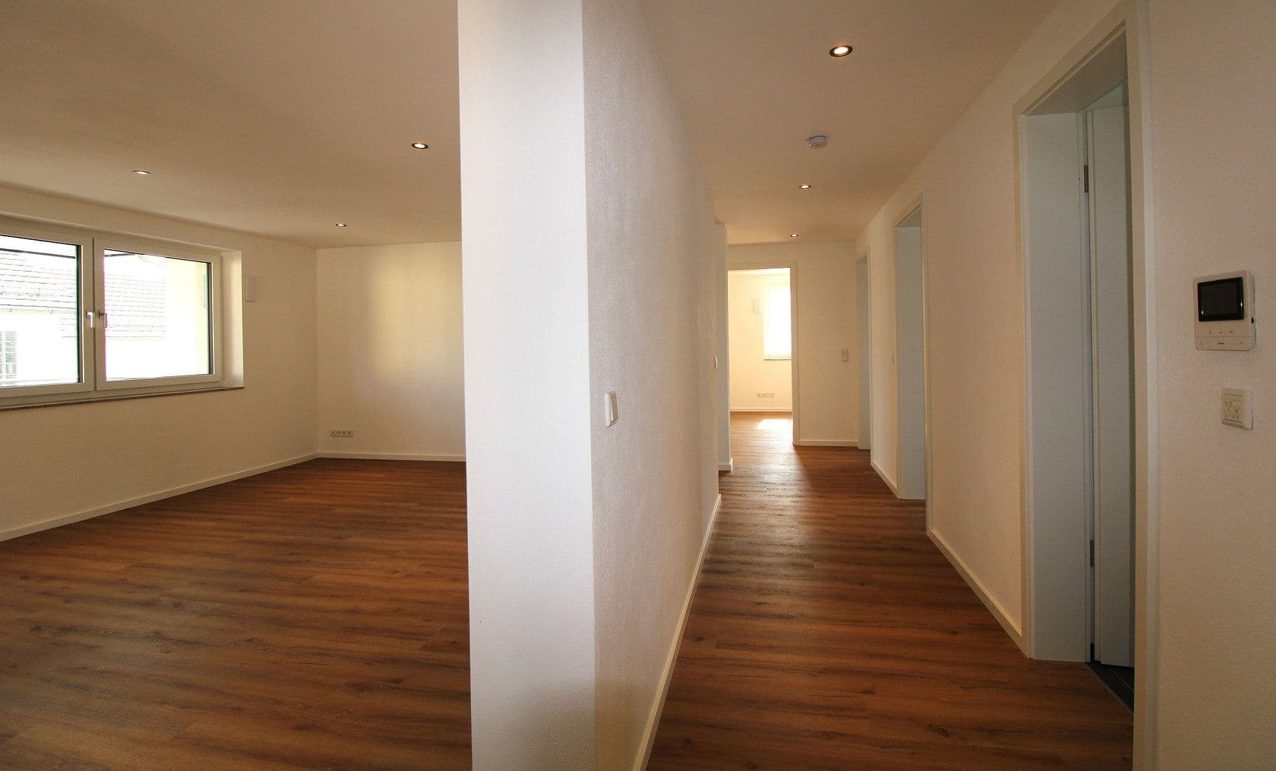 Prenájom bytu 4-izbový 117 m², Fasanenstr. 11, Manching, Bavorsko Prenájom bytu 4-izbový 117 m², Fasanenstr. 11, Manching, Bavorsko