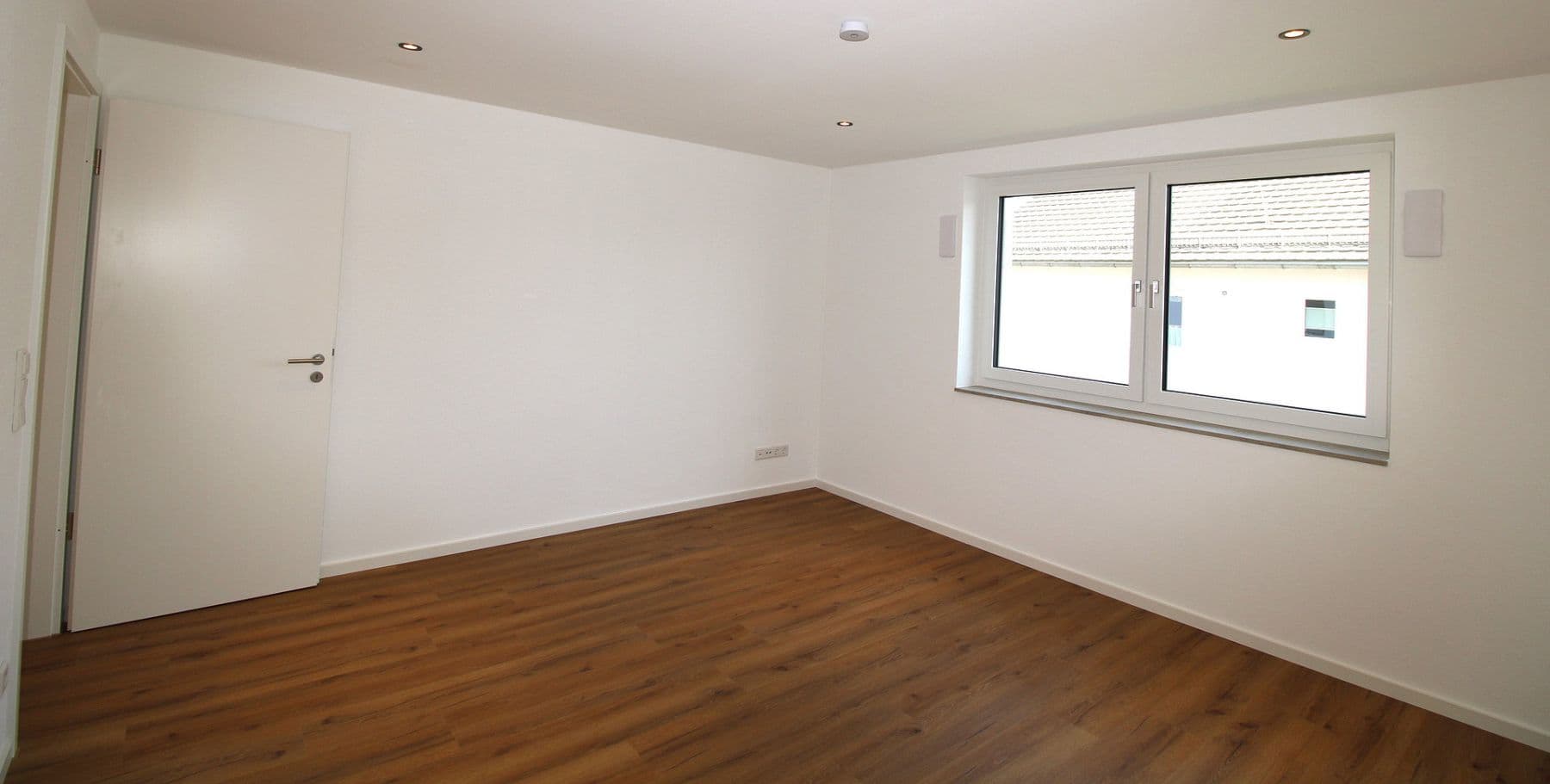 Prenájom bytu 4-izbový 117 m², Fasanenstr. 11, Manching, Bavorsko Prenájom bytu 4-izbový 117 m², Fasanenstr. 11, Manching, Bavorsko