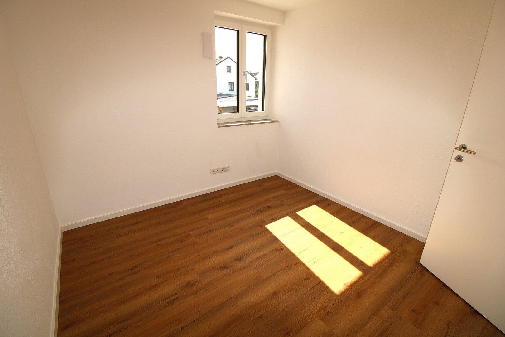 Prenájom bytu 4-izbový 117 m², Fasanenstr. 11, Manching, Bavorsko Prenájom bytu 4-izbový 117 m², Fasanenstr. 11, Manching, Bavorsko