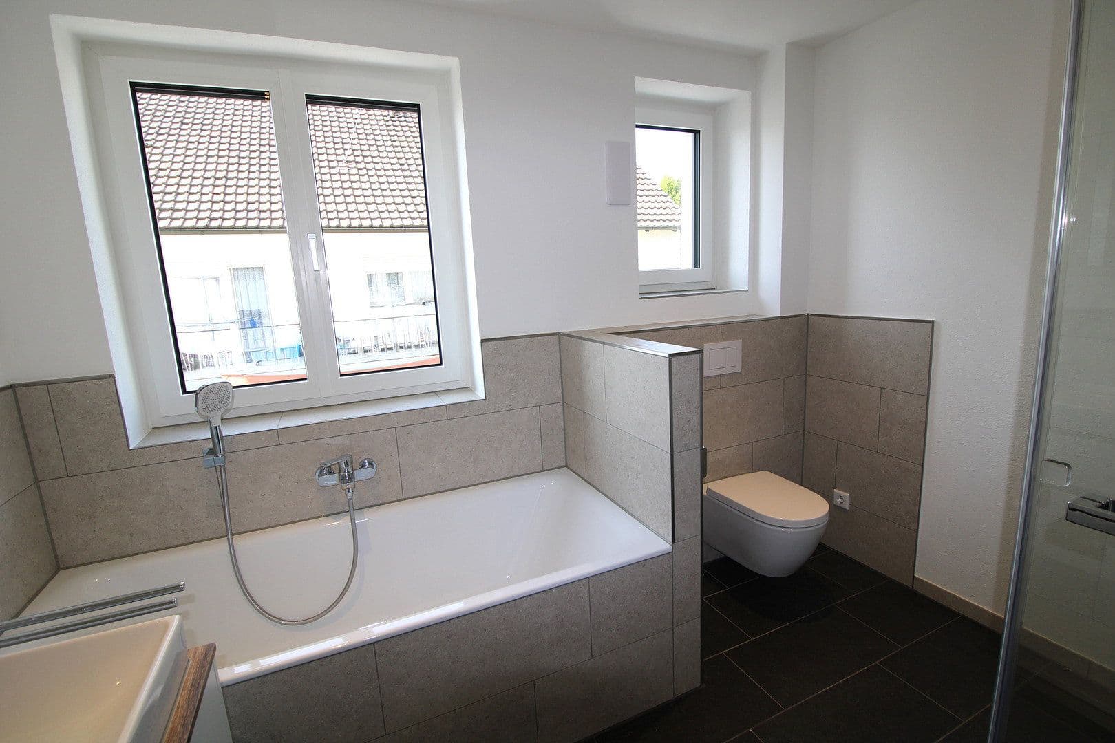 Prenájom bytu 4-izbový 117 m², Fasanenstr. 11, Manching, Bavorsko Prenájom bytu 4-izbový 117 m², Fasanenstr. 11, Manching, Bavorsko