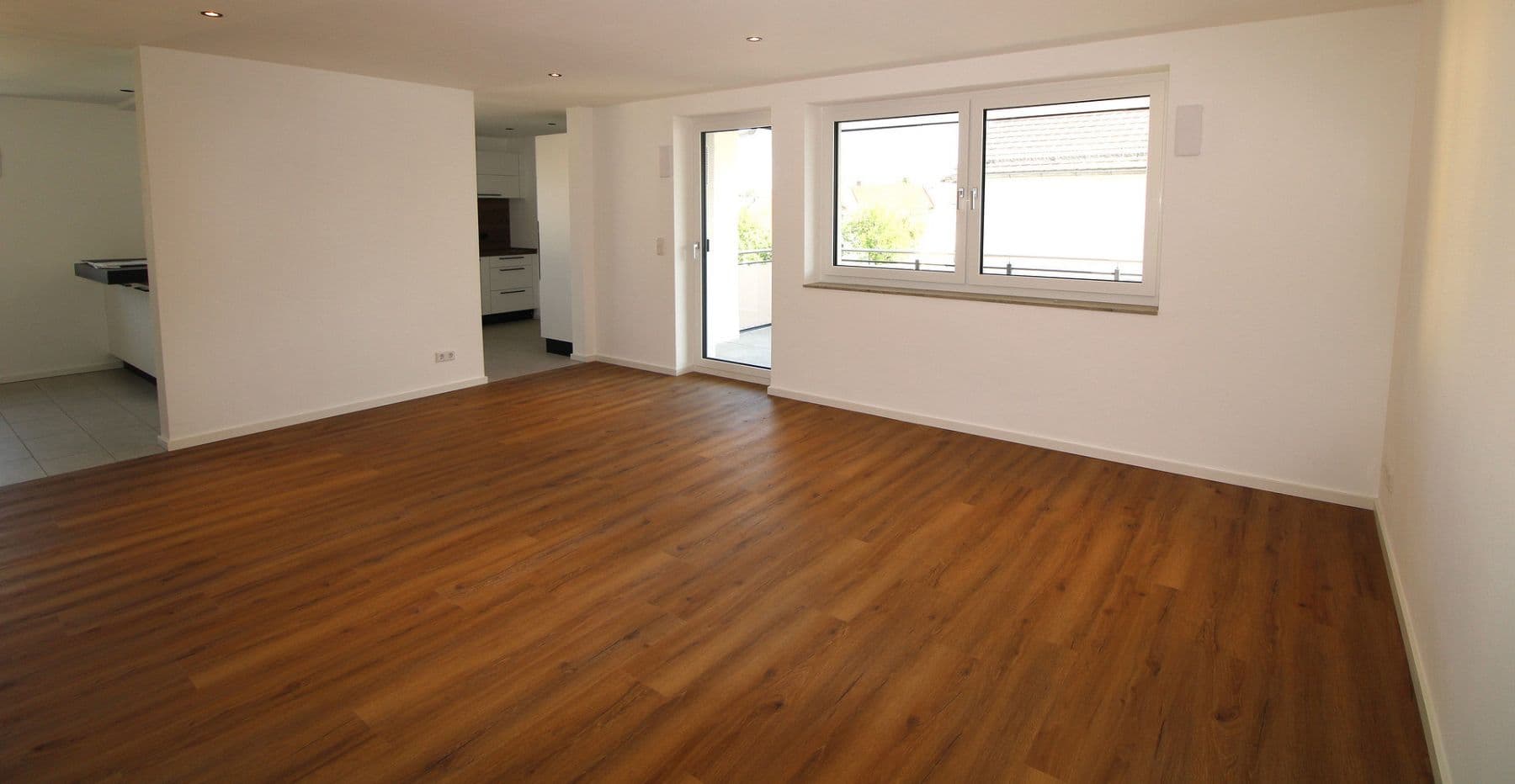 Prenájom bytu 4-izbový 117 m², Fasanenstr. 11, Manching, Bavorsko Prenájom bytu 4-izbový 117 m², Fasanenstr. 11, Manching, Bavorsko