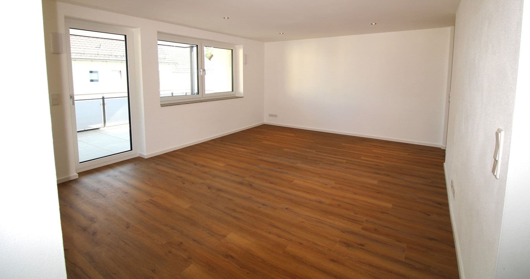 Prenájom bytu 4-izbový 117 m², Fasanenstr. 11, Manching, Bavorsko Prenájom bytu 4-izbový 117 m², Fasanenstr. 11, Manching, Bavorsko