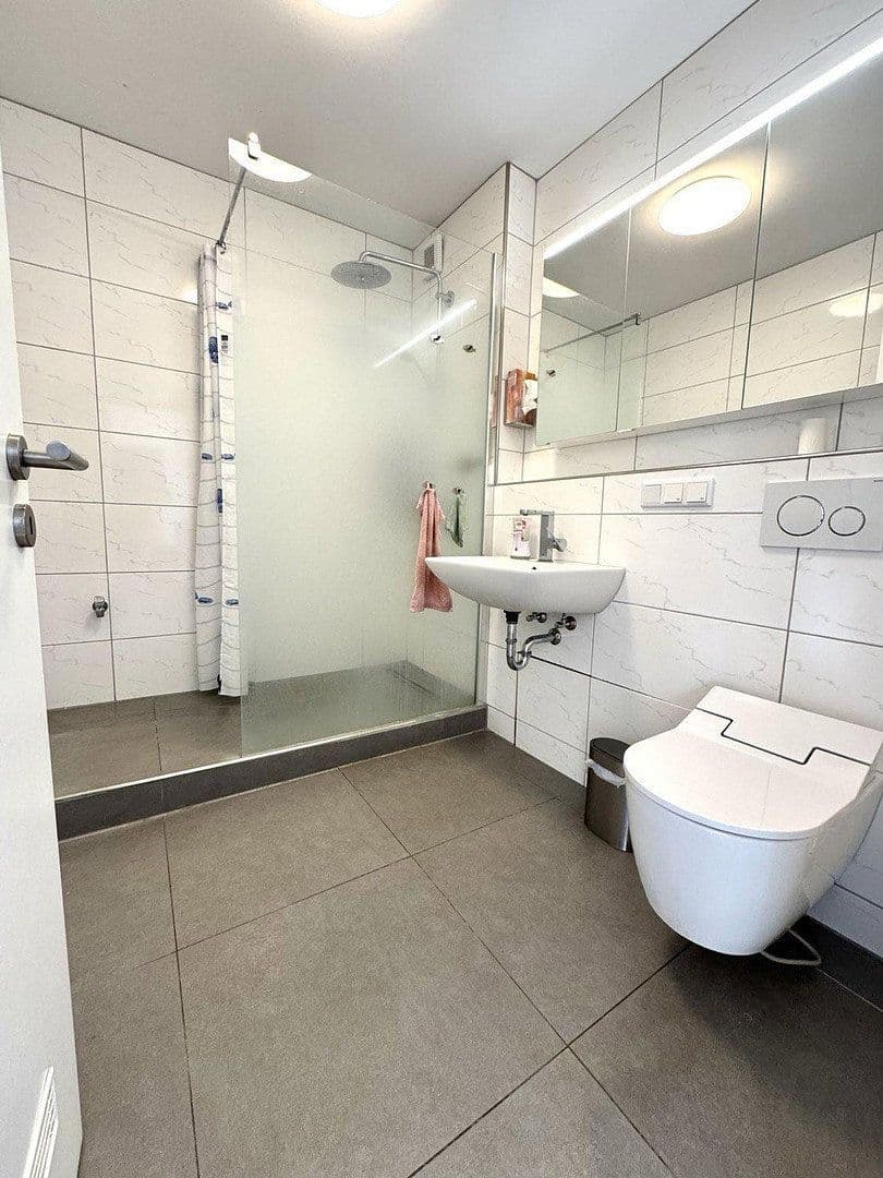 Predaj bytu 4-izbový 120 m², Herchenbachstr. 5, Düsseldorf, Severné Porýnie - Westfálsko Predaj bytu 4-izbový 120 m², Herchenbachstr. 5, Düsseldorf, Severné Porýnie - Westfálsko