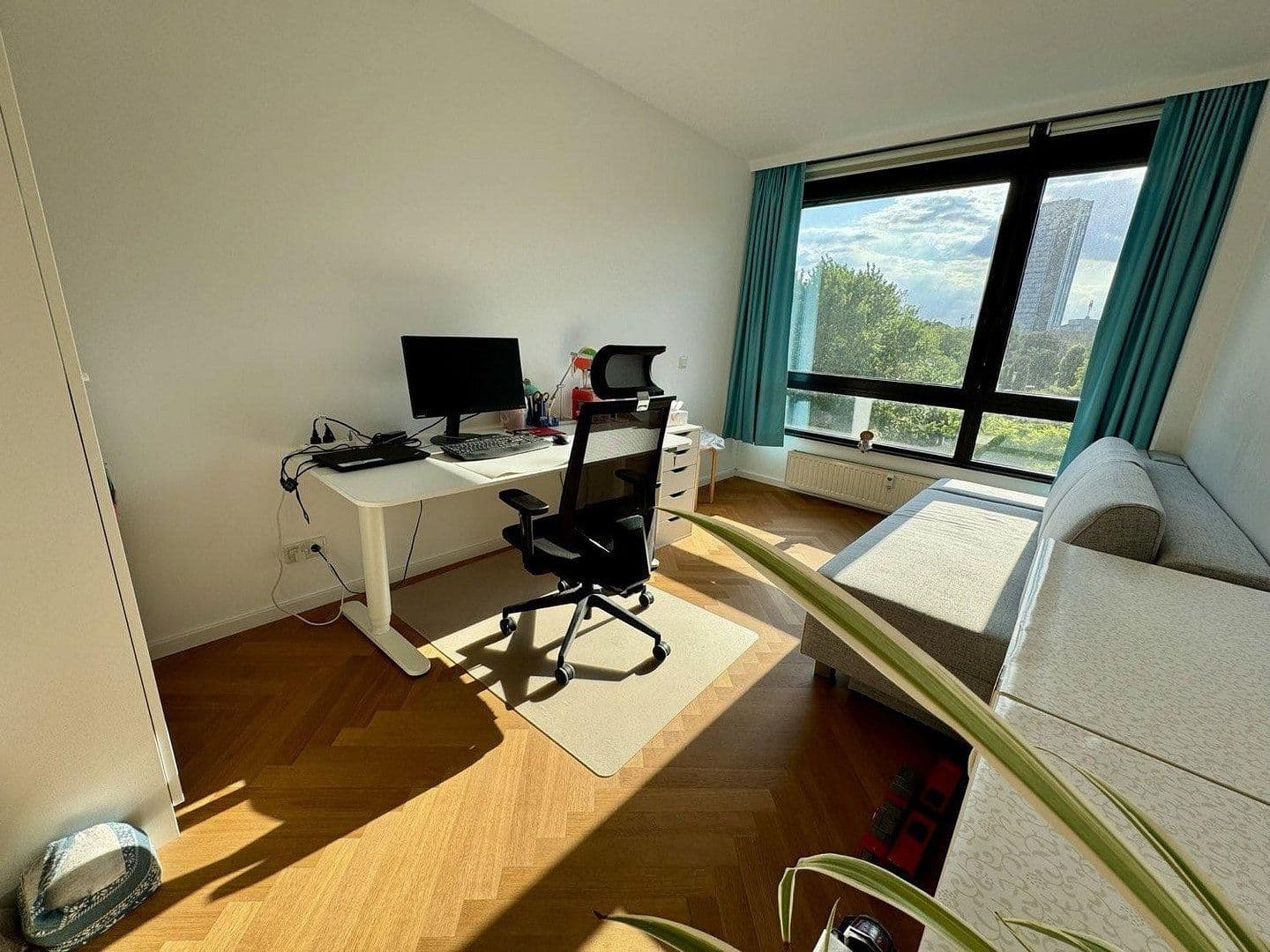 Predaj bytu 4-izbový 120 m², Herchenbachstr. 5, Düsseldorf, Severné Porýnie - Westfálsko Predaj bytu 4-izbový 120 m², Herchenbachstr. 5, Düsseldorf, Severné Porýnie - Westfálsko