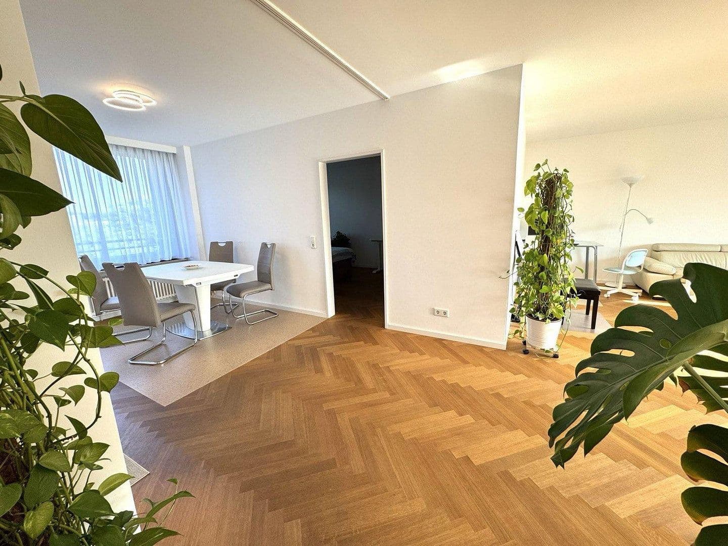 Predaj bytu 4-izbový 120 m², Herchenbachstr. 5, Düsseldorf, Severné Porýnie - Westfálsko Predaj bytu 4-izbový 120 m², Herchenbachstr. 5, Düsseldorf, Severné Porýnie - Westfálsko