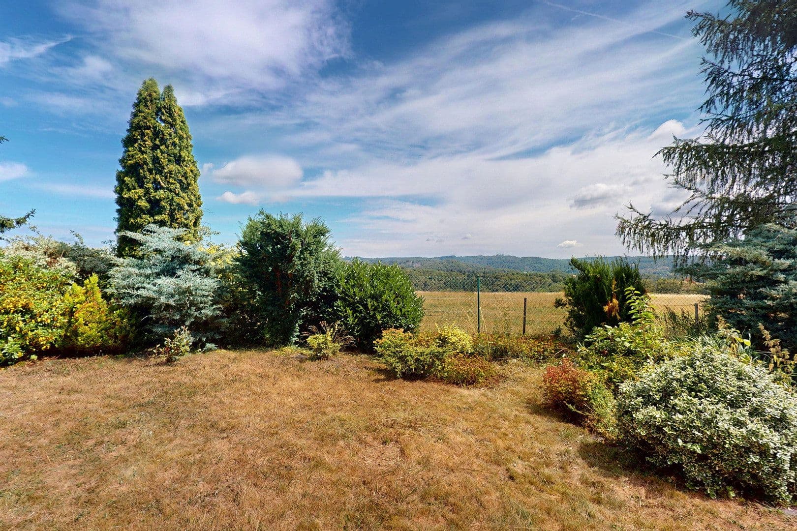 Predaj domu 114 m², pozemok 659 m², Heidenrod, Hesensko Predaj domu 114 m², pozemok 659 m², Heidenrod, Hesensko