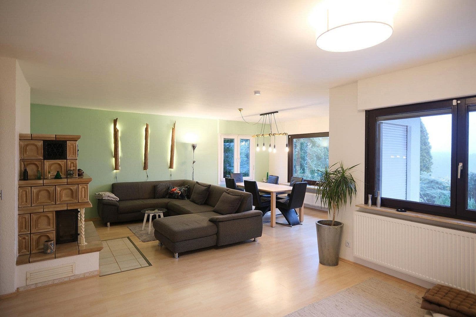 Predaj domu 114 m², pozemok 659 m², Heidenrod, Hesensko Predaj domu 114 m², pozemok 659 m², Heidenrod, Hesensko