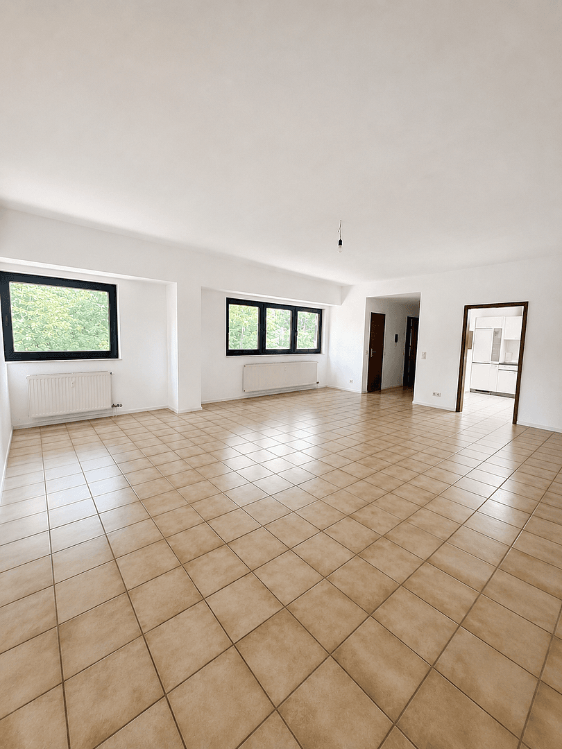 Prenájom bytu 3-izbový 99 m², Bad Soden-Salmünster, Hesensko Prenájom bytu 3-izbový 99 m², Bad Soden-Salmünster, Hesensko