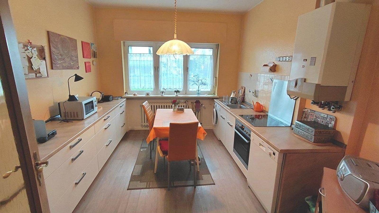Predaj bytu 4-izbový 104 m², Köln, Severné Porýnie - Westfálsko Predaj bytu 4-izbový 104 m², Köln, Severné Porýnie - Westfálsko
