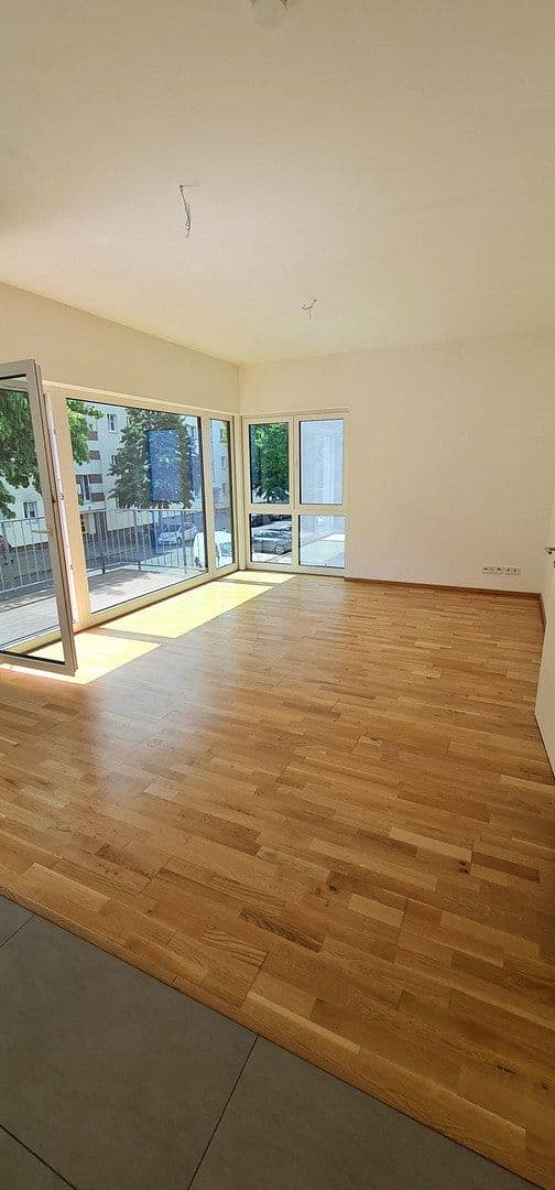 Prenájom bytu 2-izbový 73 m², Am Gutspark 2, Berlin, Berlín Prenájom bytu 2-izbový 73 m², Am Gutspark 2, Berlin, Berlín