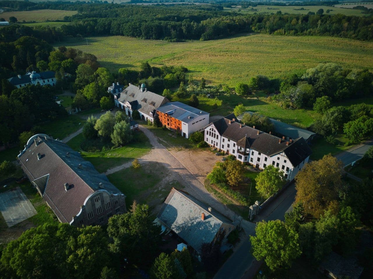 Predaj nebytového priestoru 57.000 m², Klocksin, Meklenbursko-Predpomoransko Predaj nebytového priestoru 57.000 m², Klocksin, Meklenbursko-Predpomoransko