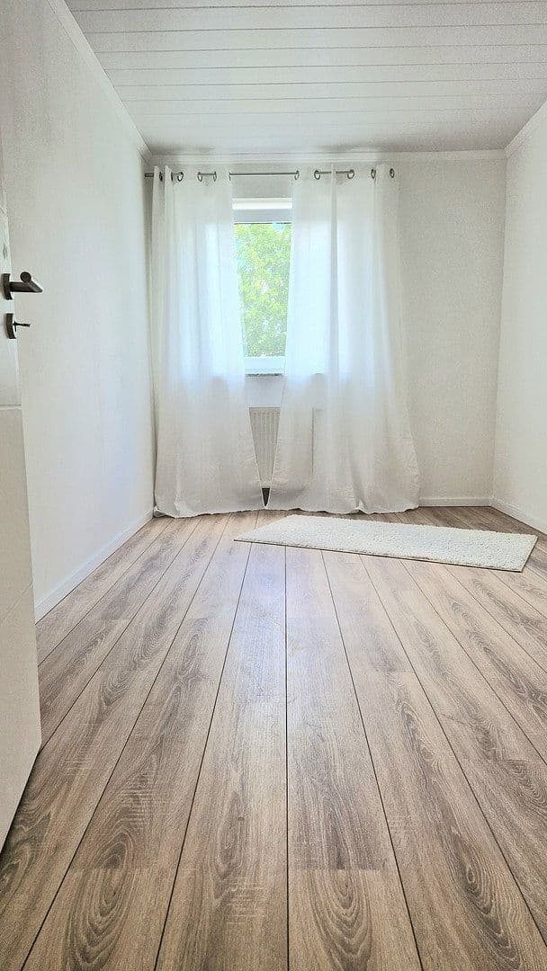 Predaj bytu 4-izbový 83 m², Büdesheim, Porýnie-Falcko Predaj bytu 4-izbový 83 m², Büdesheim, Porýnie-Falcko