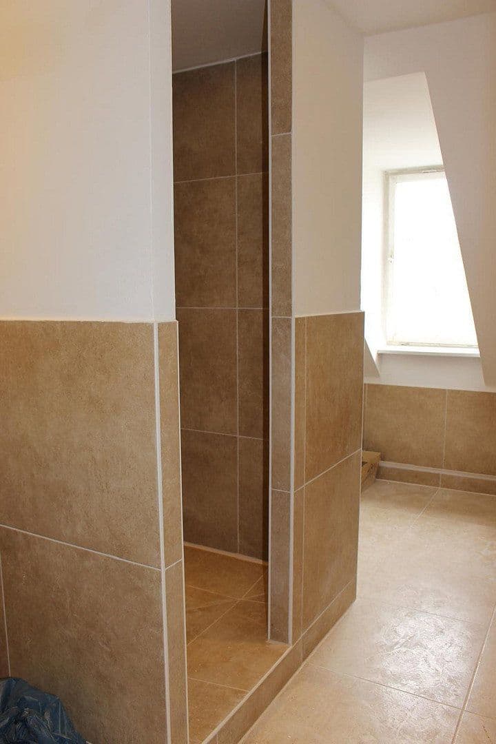 Prenájom bytu 5-izbový 100 m², Frankenthal, Porýnie-Falcko Prenájom bytu 5-izbový 100 m², Frankenthal, Porýnie-Falcko