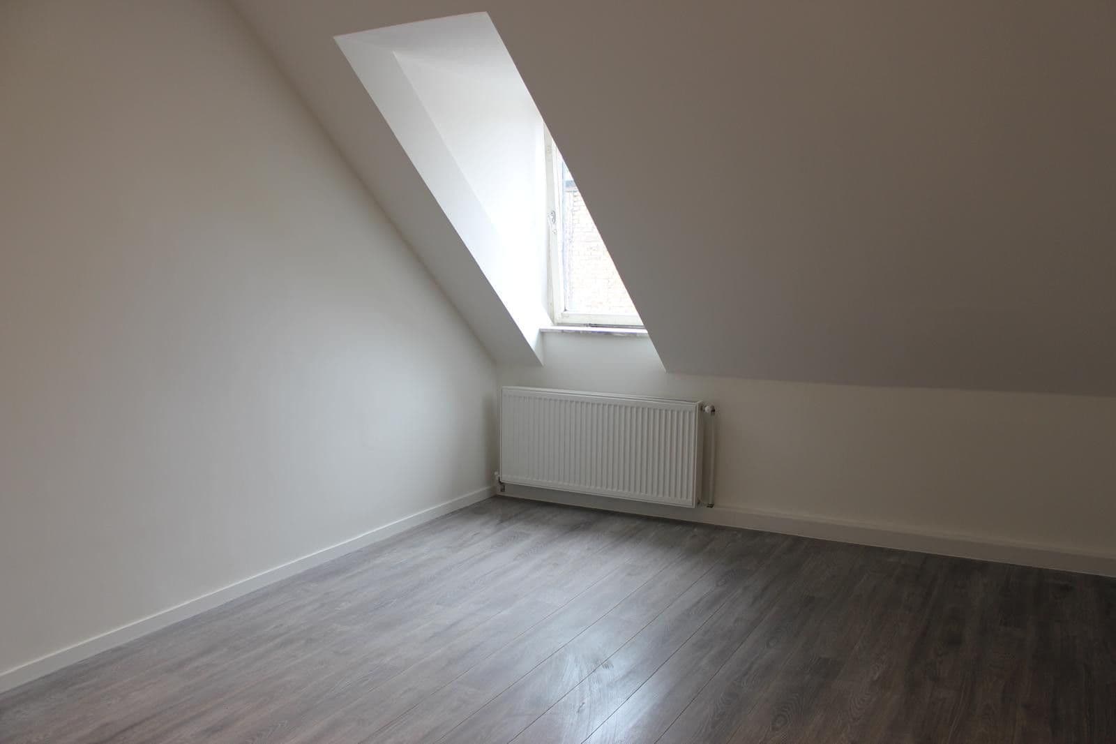 Prenájom bytu 5-izbový 100 m², Frankenthal, Porýnie-Falcko Prenájom bytu 5-izbový 100 m², Frankenthal, Porýnie-Falcko