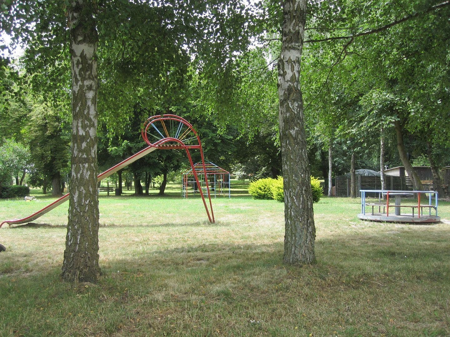 Predaj domu 3.600 m², pozemok 8.126 m², Zettemin, Meklenbursko-Predpomoransko Predaj domu 3.600 m², pozemok 8.126 m², Zettemin, Meklenbursko-Predpomoransko