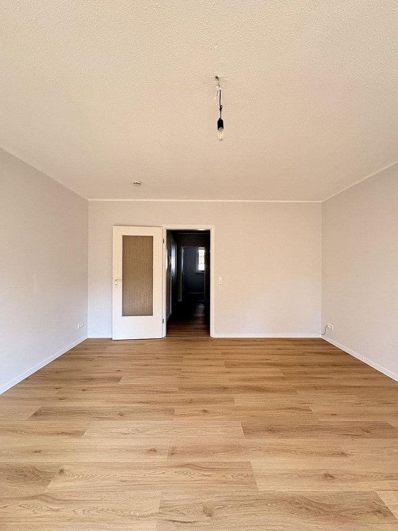 Prenájom bytu 1-izbový 38 m², Oberhausen, Severné Porýnie - Westfálsko Prenájom bytu 1-izbový 38 m², Oberhausen, Severné Porýnie - Westfálsko