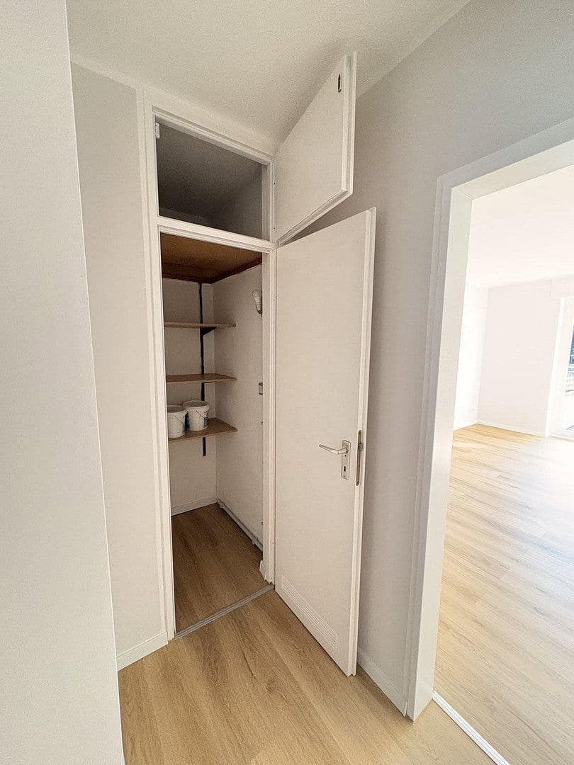 Prenájom bytu 1-izbový 38 m², Oberhausen, Severné Porýnie - Westfálsko Prenájom bytu 1-izbový 38 m², Oberhausen, Severné Porýnie - Westfálsko