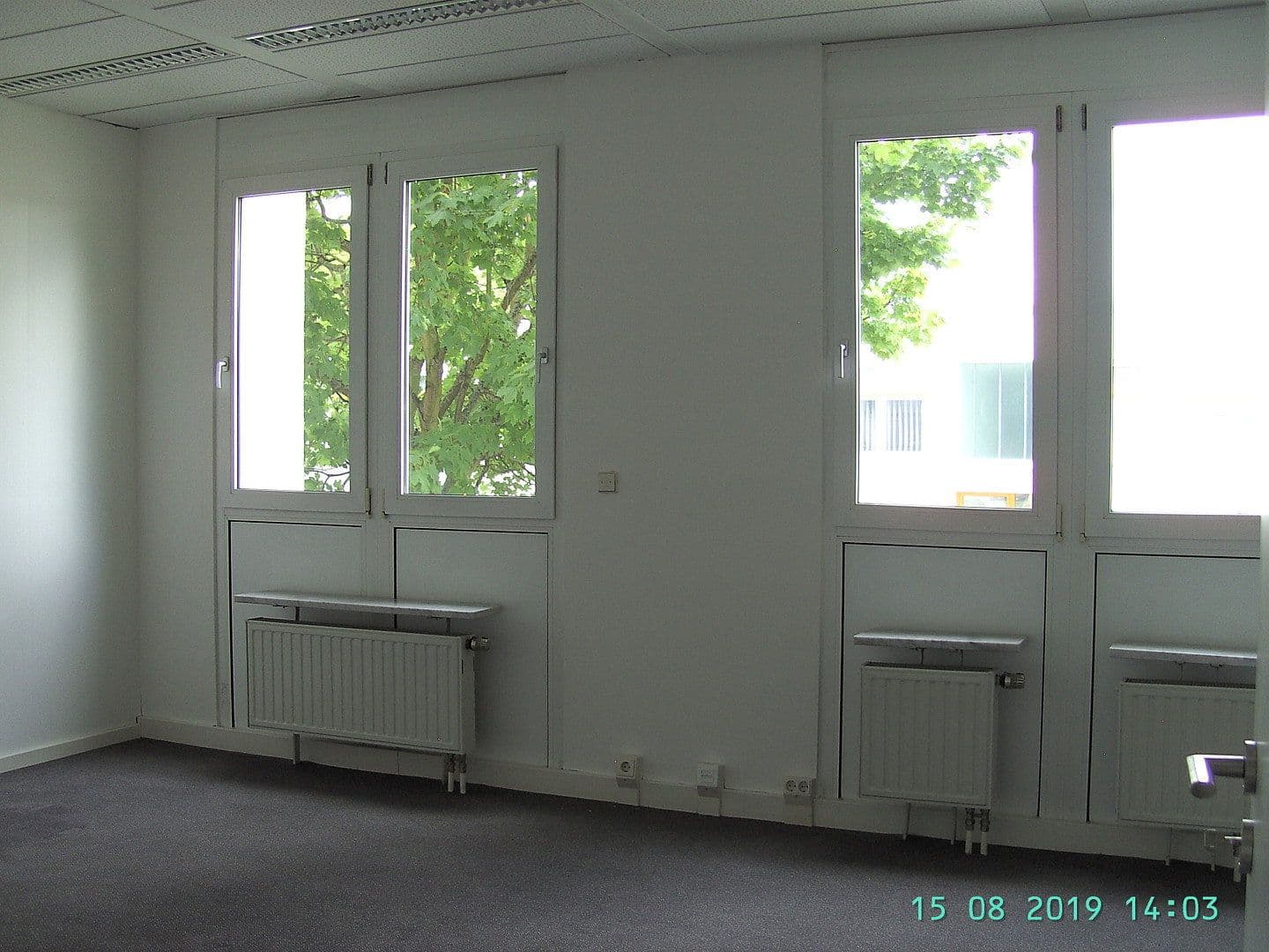 Prenájom kancelárie 217 m², Freiberg am Neckar, Bádensko-Wurttembersko Prenájom kancelárie 217 m², Freiberg am Neckar, Bádensko-Wurttembersko