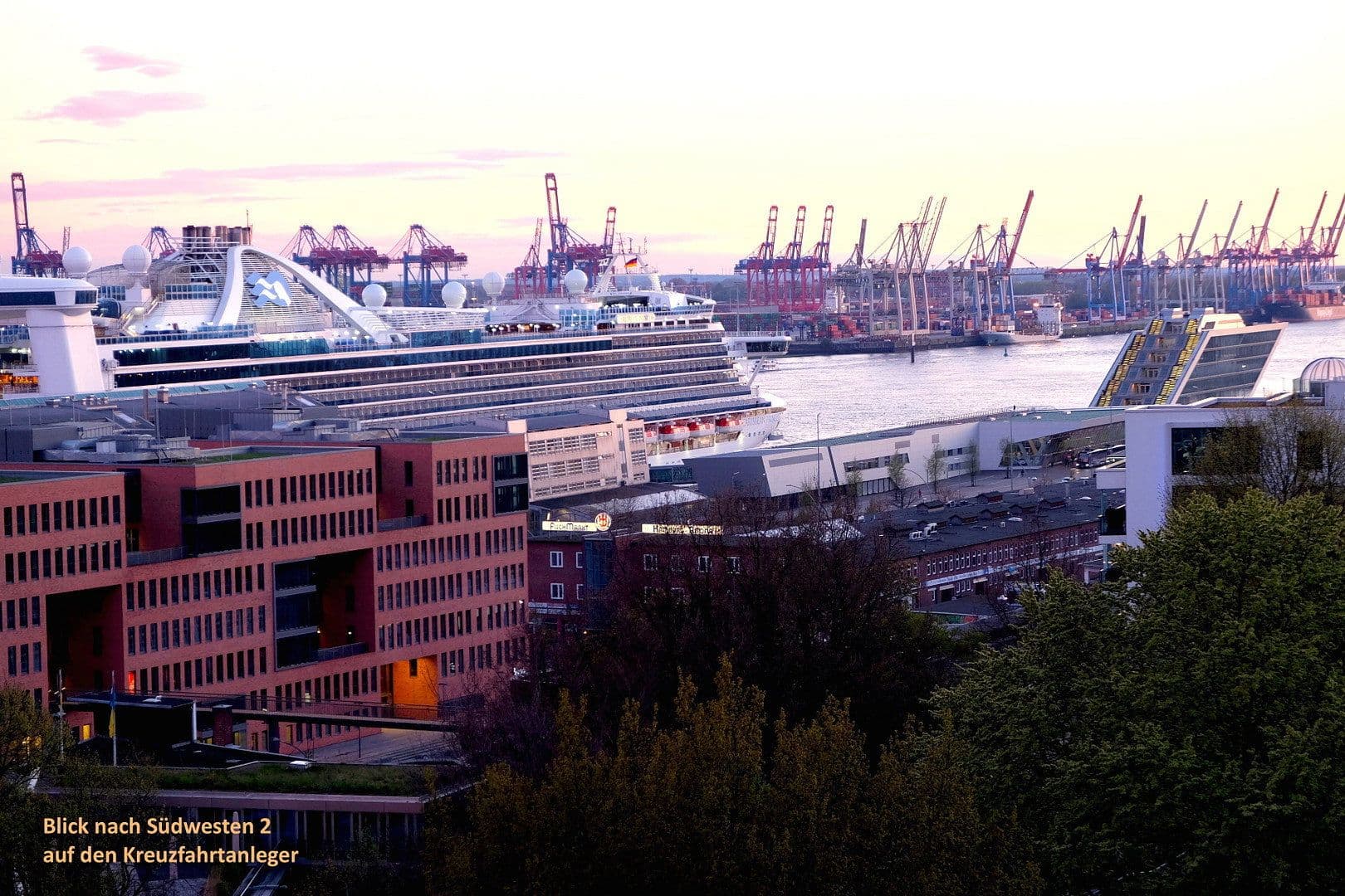 Prenájom bytu 2-izbový 50 m², Breite Str. 159, Hamburg, Hamburg Prenájom bytu 2-izbový 50 m², Breite Str. 159, Hamburg, Hamburg