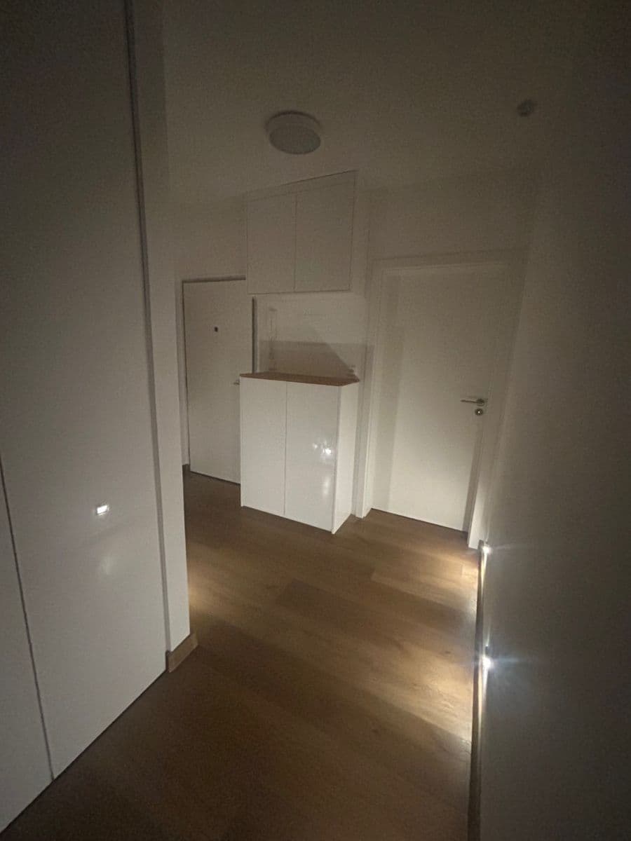 Predaj bytu 3-izbový 70 m², Rezlerova, Praha, Praha Predaj bytu 3-izbový 70 m², Rezlerova, Praha, Praha