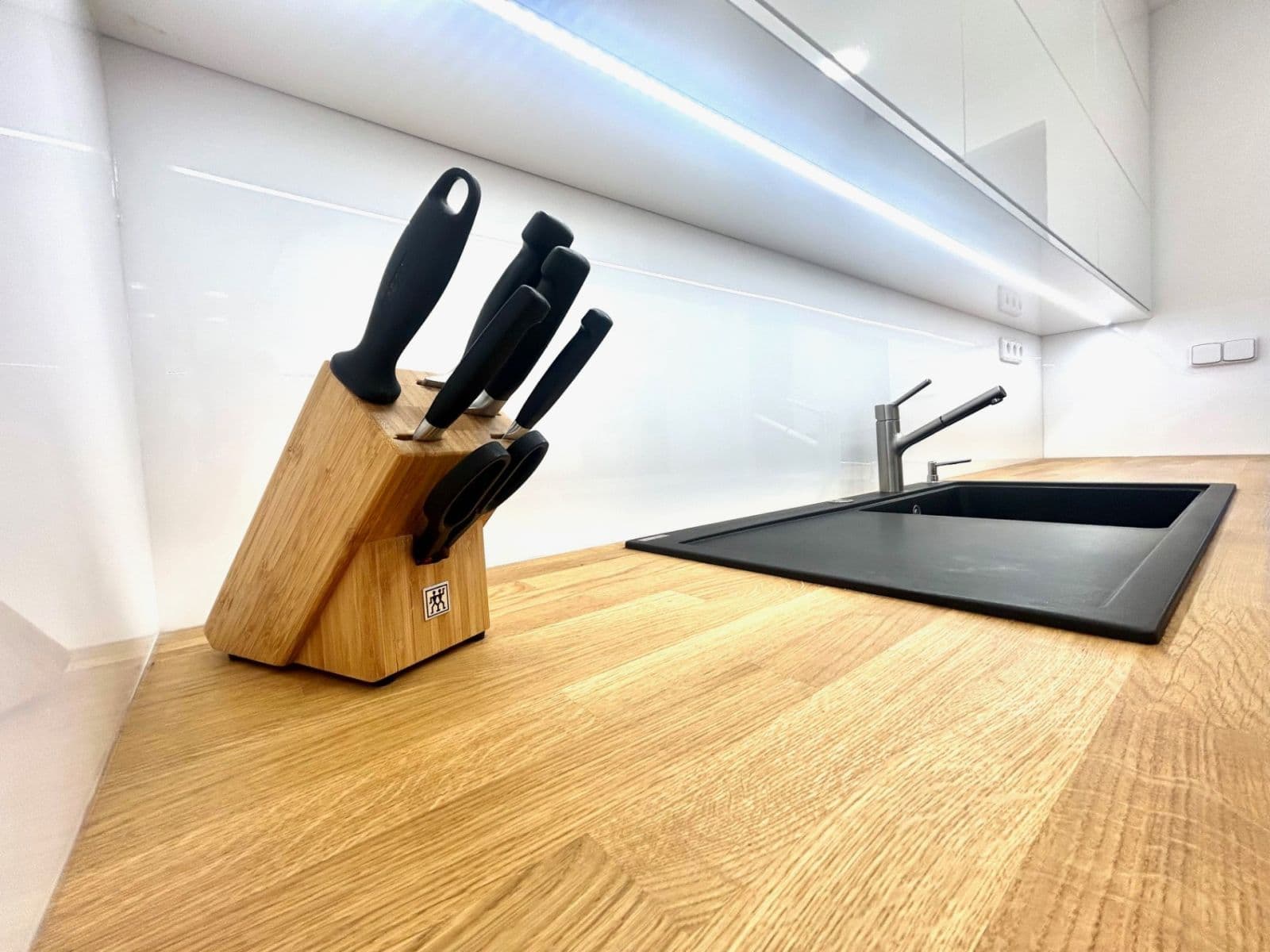 Predaj bytu 3-izbový 70 m², Rezlerova, Praha, Praha Predaj bytu 3-izbový 70 m², Rezlerova, Praha, Praha