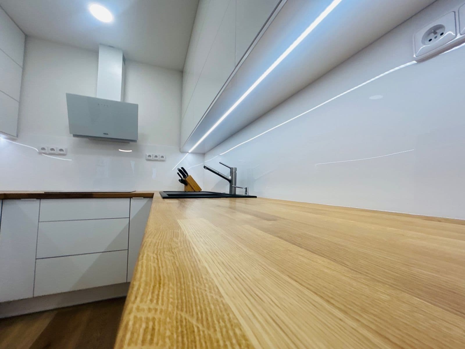 Predaj bytu 3-izbový 70 m², Rezlerova, Praha, Praha Predaj bytu 3-izbový 70 m², Rezlerova, Praha, Praha