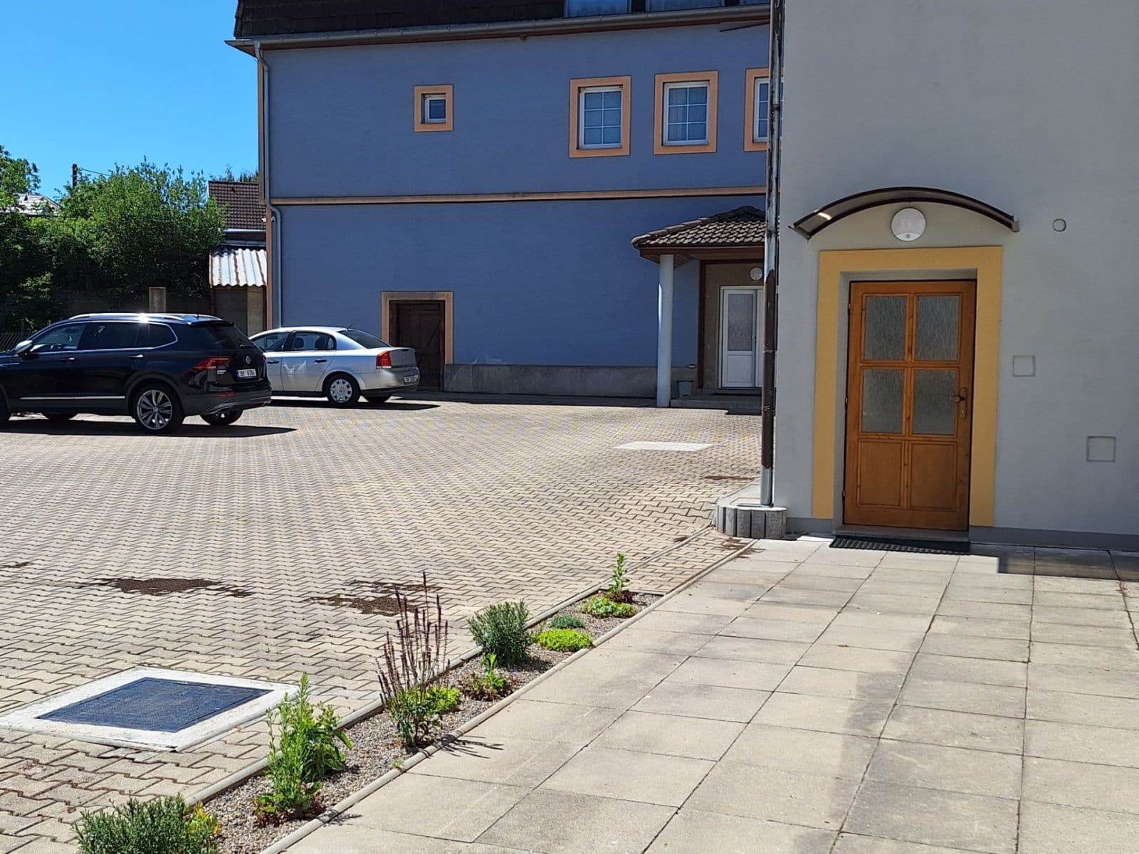 Prenájom bytu 3-izbový 66 m², Úhonická, Jeneč, Středočeský kraj Prenájom bytu 3-izbový 66 m², Úhonická, Jeneč, Středočeský kraj