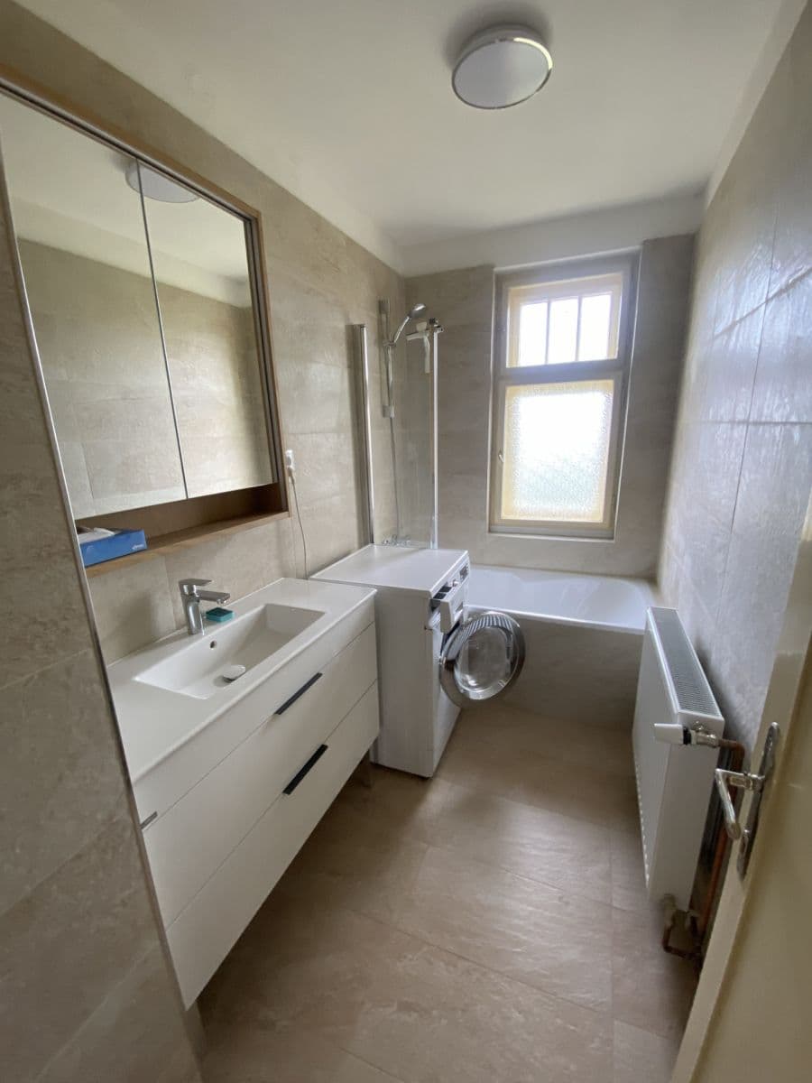 Prenájom bytu 3-izbový 78 m², Panenská, Jablonec nad Nisou, Liberecký kraj Prenájom bytu 3-izbový 78 m², Panenská, Jablonec nad Nisou, Liberecký kraj