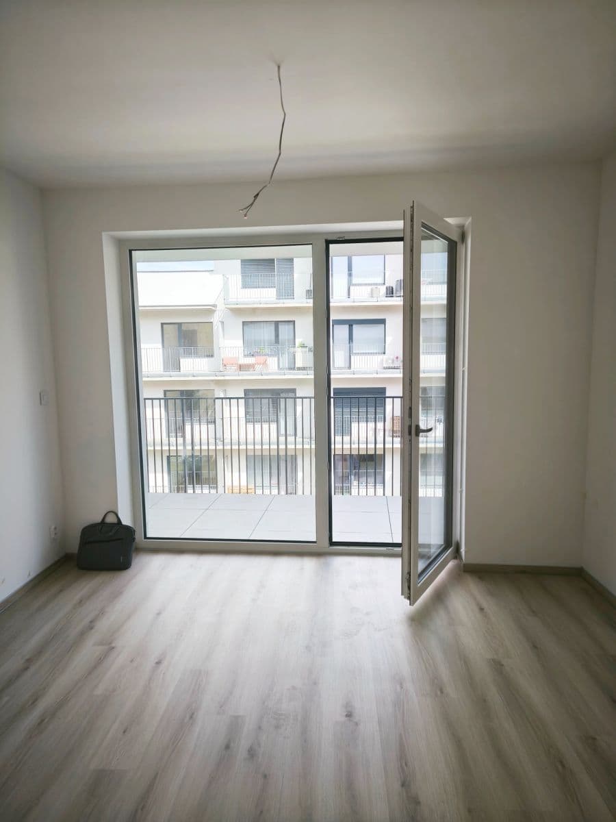 Prenájom bytu 1-izbový 34 m², Spolková, Brno, Jihomoravský kraj Prenájom bytu 1-izbový 34 m², Spolková, Brno, Jihomoravský kraj