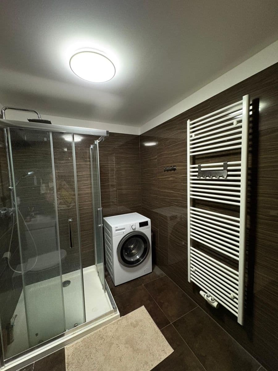 Prenájom bytu 2-izbový 75 m², Třída Jiřího Pelikána, Olomouc, Olomoucký kraj Prenájom bytu 2-izbový 75 m², Třída Jiřího Pelikána, Olomouc, Olomoucký kraj