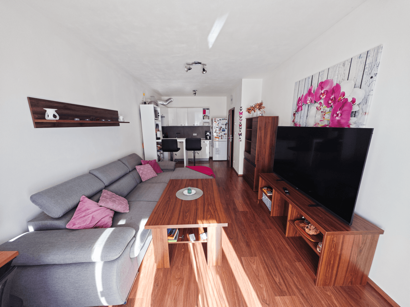 Prenájom bytu 2-izbový 42 m², Hlučkova, Praha, Praha Prenájom bytu 2-izbový 42 m², Hlučkova, Praha, Praha