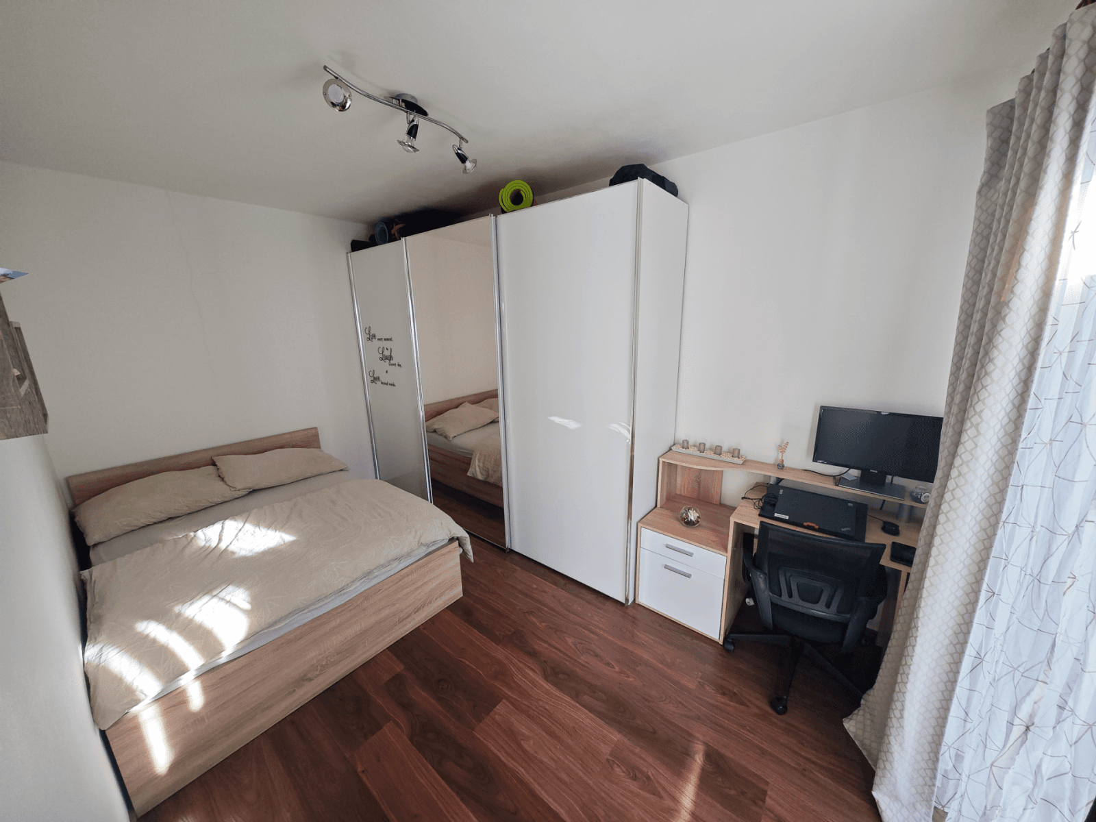 Prenájom bytu 2-izbový 42 m², Hlučkova, Praha, Praha Prenájom bytu 2-izbový 42 m², Hlučkova, Praha, Praha