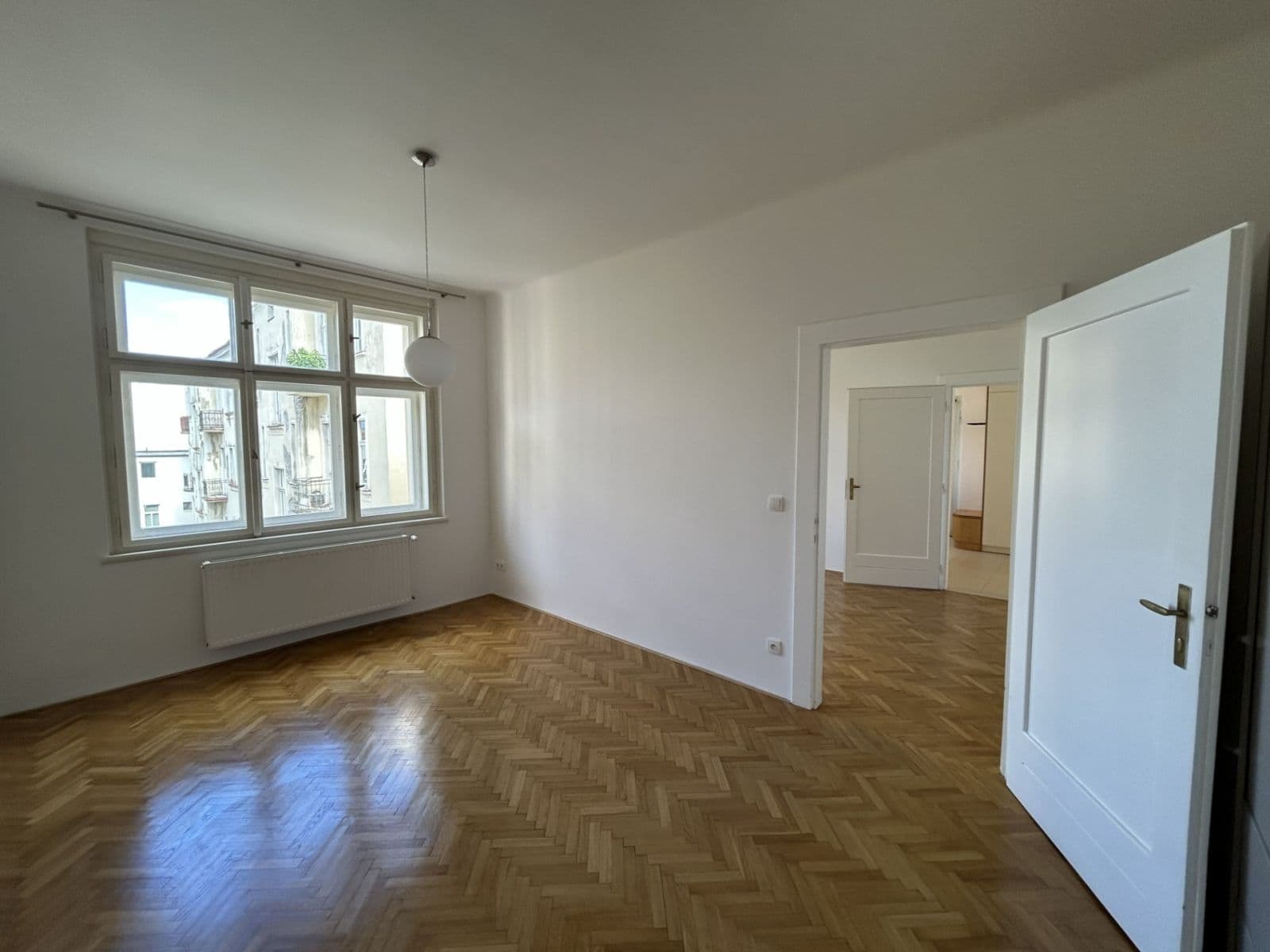 Prenájom bytu 2-izbový 69 m², Kostelní, Praha, Praha Prenájom bytu 2-izbový 69 m², Kostelní, Praha, Praha