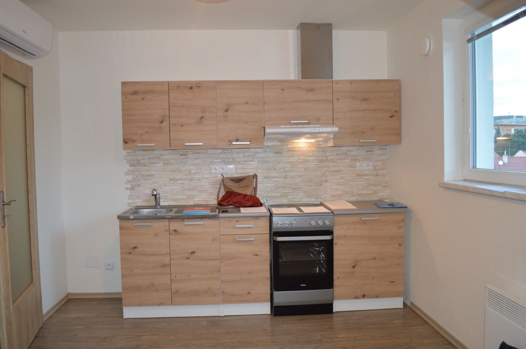 Prenájom bytu 1-izbový 33 m², Kosmákova, Brno, Jihomoravský kraj Prenájom bytu 1-izbový 33 m², Kosmákova, Brno, Jihomoravský kraj