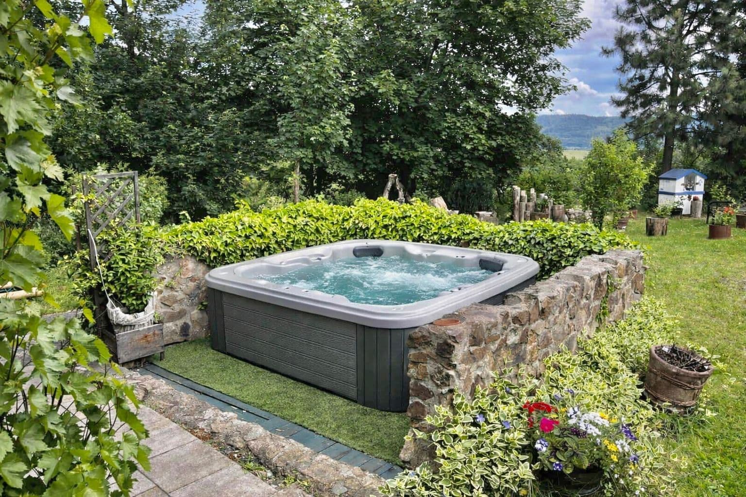 Predaj domu 110 m², pozemok 3.996 m², Karlovarská, Perštejn, Ústecký kraj Predaj domu 110 m², pozemok 3.996 m², Karlovarská, Perštejn, Ústecký kraj