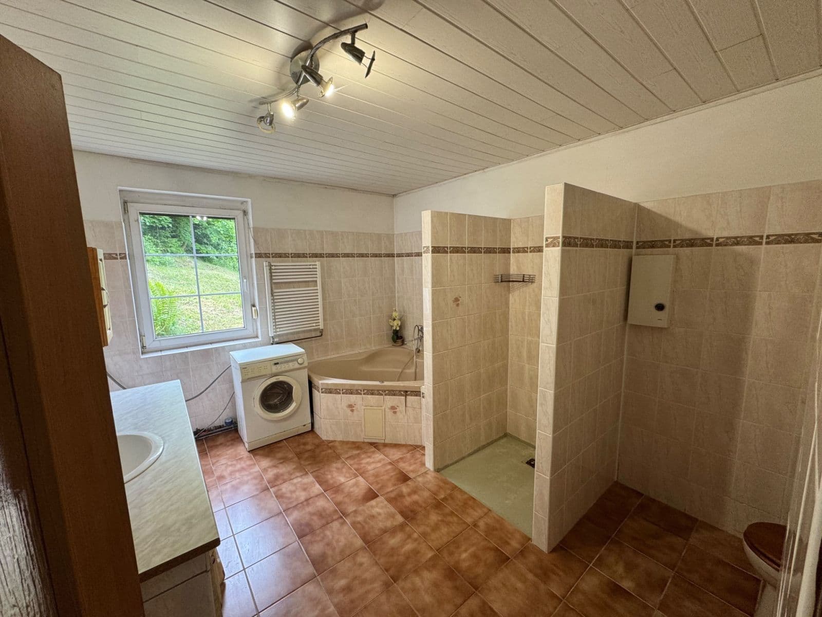 Predaj domu 110 m², pozemok 3.996 m², Karlovarská, Perštejn, Ústecký kraj Predaj domu 110 m², pozemok 3.996 m², Karlovarská, Perštejn, Ústecký kraj