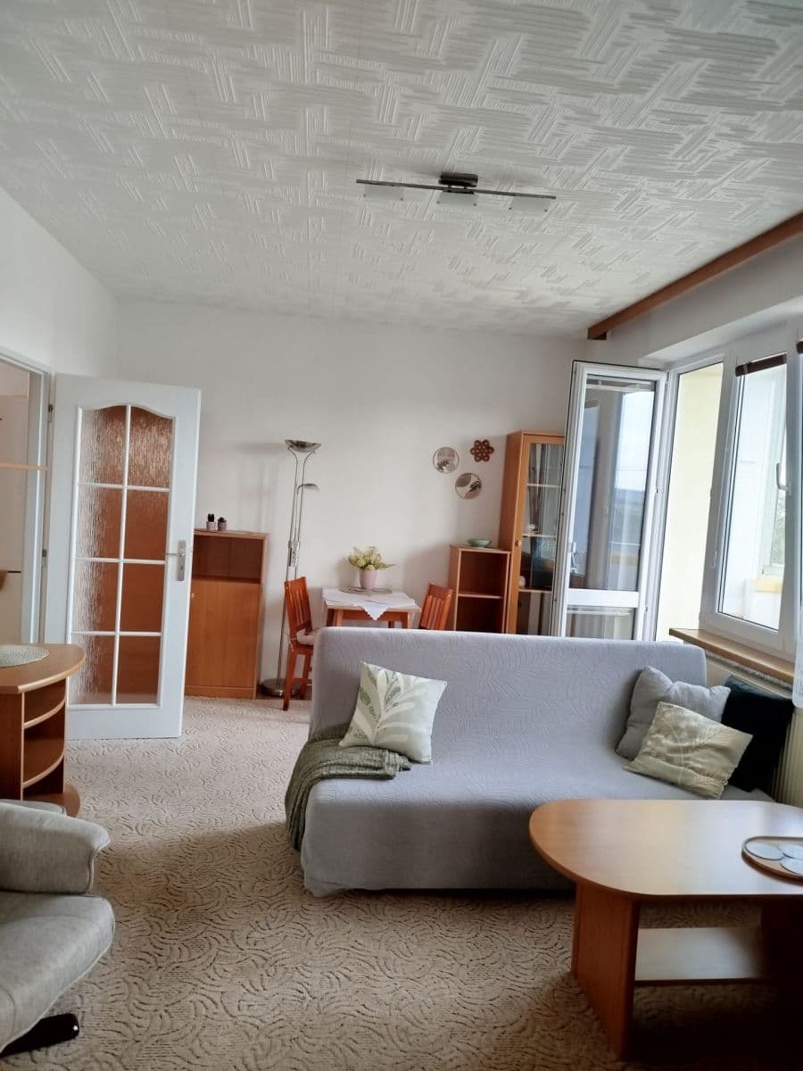 Prenájom bytu 2-izbový 56 m², Dělnické nám., Třebíč, Kraj Vysočina Prenájom bytu 2-izbový 56 m², Dělnické nám., Třebíč, Kraj Vysočina