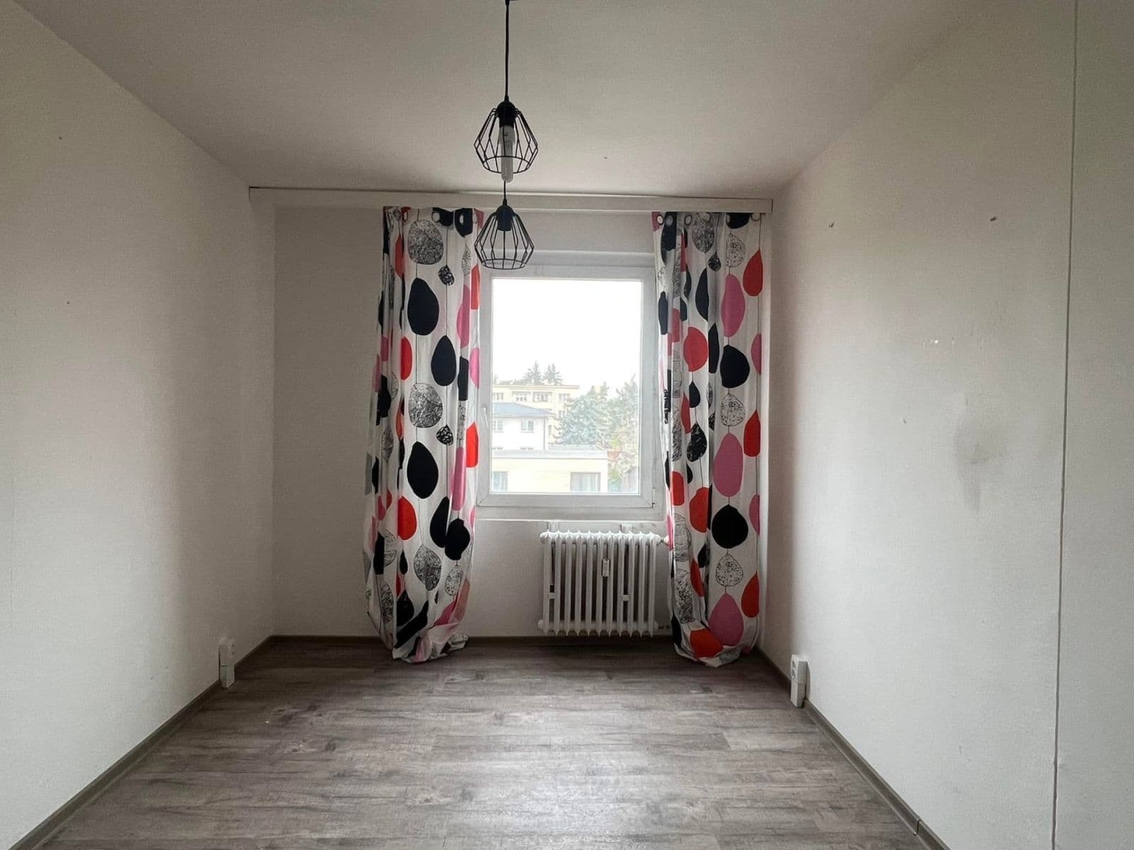 Prenájom bytu 2-izbový 60 m², Údolní, Praha, Praha Prenájom bytu 2-izbový 60 m², Údolní, Praha, Praha