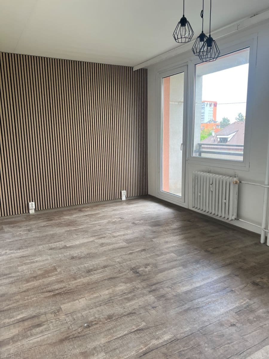 Prenájom bytu 2-izbový 60 m², Údolní, Praha, Praha Prenájom bytu 2-izbový 60 m², Údolní, Praha, Praha