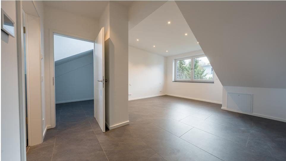 Prenájom domu 128 m², pozemok 187 m², Bad Soden am Taunus, Hesensko Prenájom domu 128 m², pozemok 187 m², Bad Soden am Taunus, Hesensko
