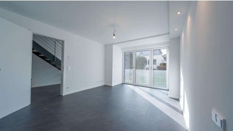 Prenájom domu 128 m², pozemok 187 m², Bad Soden am Taunus, Hesensko Prenájom domu 128 m², pozemok 187 m², Bad Soden am Taunus, Hesensko