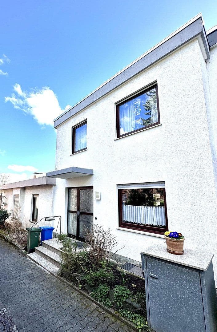Predaj domu 110 m², pozemok 154 m², Mühltal, Hesensko Predaj domu 110 m², pozemok 154 m², Mühltal, Hesensko