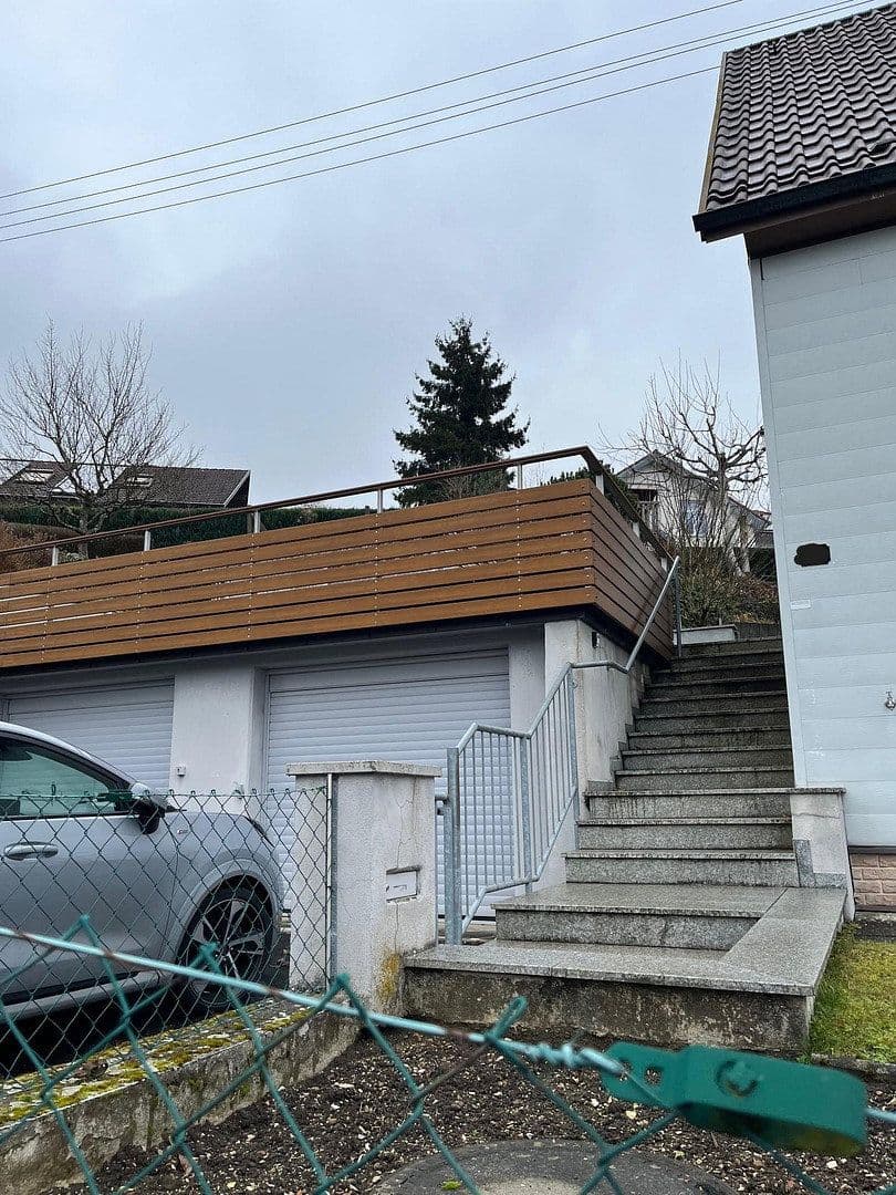 Predaj domu 120 m², pozemok 824 m², Lauterstein, Bádensko-Wurttembersko Predaj domu 120 m², pozemok 824 m², Lauterstein, Bádensko-Wurttembersko