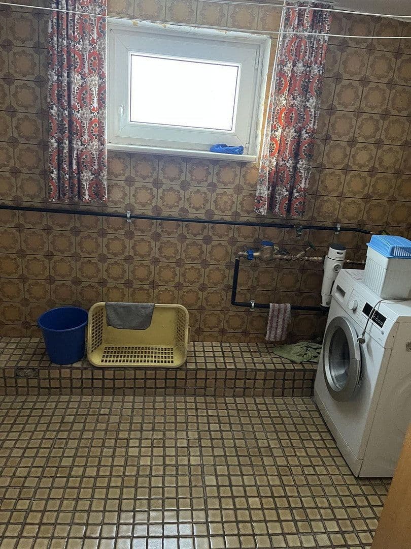 Predaj domu 120 m², pozemok 824 m², Lauterstein, Bádensko-Wurttembersko Predaj domu 120 m², pozemok 824 m², Lauterstein, Bádensko-Wurttembersko