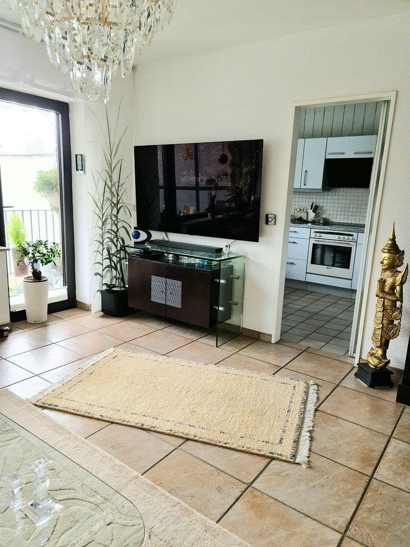 Prenájom bytu 3-izbový 67 m², Eickener Str. 28x, Mönchengladbach, Severné Porýnie - Westfálsko Prenájom bytu 3-izbový 67 m², Eickener Str. 28x, Mönchengladbach, Severné Porýnie - Westfálsko