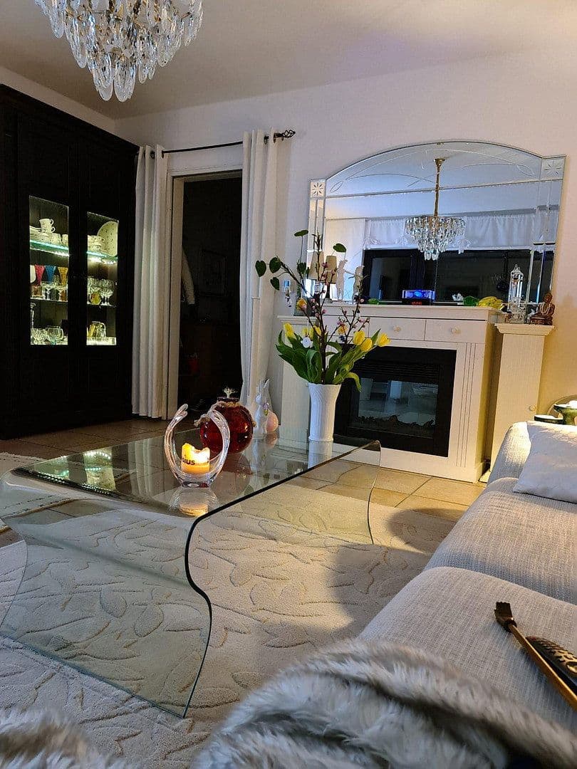Prenájom bytu 3-izbový 67 m², Eickener Str. 28x, Mönchengladbach, Severné Porýnie - Westfálsko Prenájom bytu 3-izbový 67 m², Eickener Str. 28x, Mönchengladbach, Severné Porýnie - Westfálsko