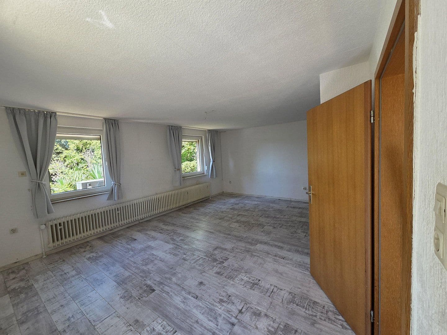 Predaj domu 134 m², pozemok 911 m², Schauernheimer Straße 20, Dannstadt-Schauernheim, Porýnie-Falcko Predaj domu 134 m², pozemok 911 m², Schauernheimer Straße 20, Dannstadt-Schauernheim, Porýnie-Falcko