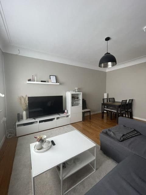 Prenájom bytu 3-izbový 91 m², Richardstraße 60, Düsseldorf, Severné Porýnie - Westfálsko Prenájom bytu 3-izbový 91 m², Richardstraße 60, Düsseldorf, Severné Porýnie - Westfálsko